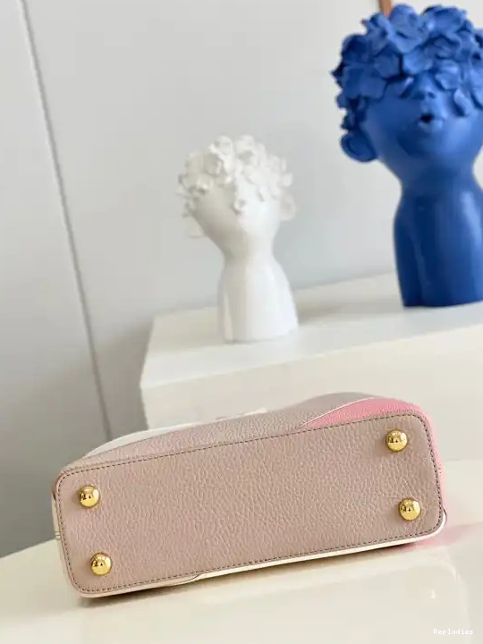 Fake Louis Bags CAPUCINES VUITTON BB LOUIS 0519